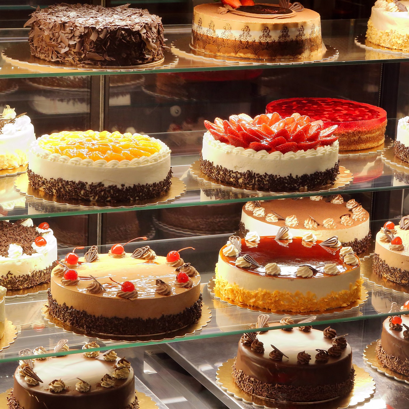Custom Cakes